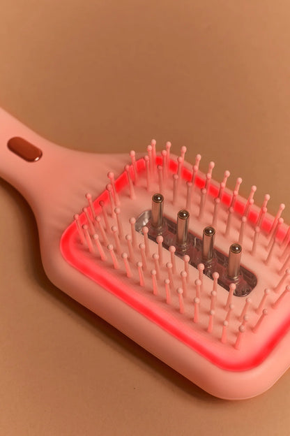 LUMIVÉ™ - The Ultimate Red Light Scalp Brush